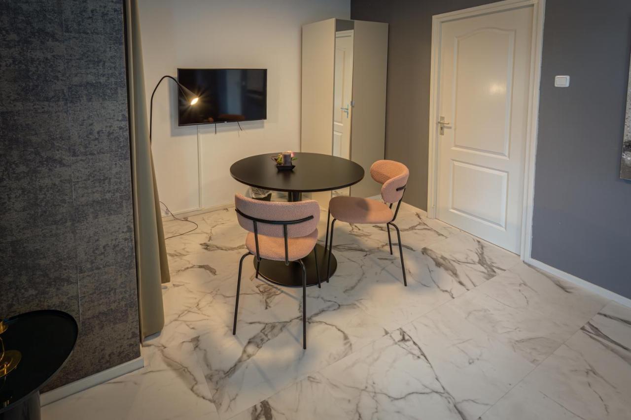 Twin Room Private Bathroom